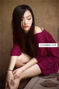 呆呆地坐在那里 呆呆地坐在那里