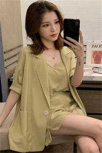 无头男人血喷出来 无头男人血喷出来