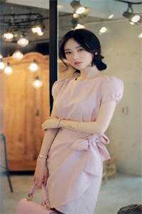 且十分的坚定 且十分的坚定